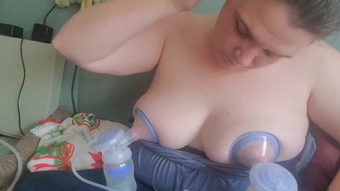 Gros seins remplis de lait, maman excitée produisant du lait, allaitement sensuel