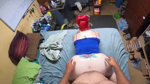 Le beau-fils qui vient pour un massage reçoit beaucoup plus que ce qu'il attendait de sa belle-mère Nichole Cox