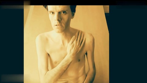 El fit británico Frsunfieldsofficial se excita en cámara con su enorme pene.